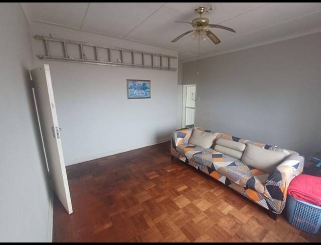 3 BEDROOM APARTMENT FOR SALE IN RICHMOND HILL